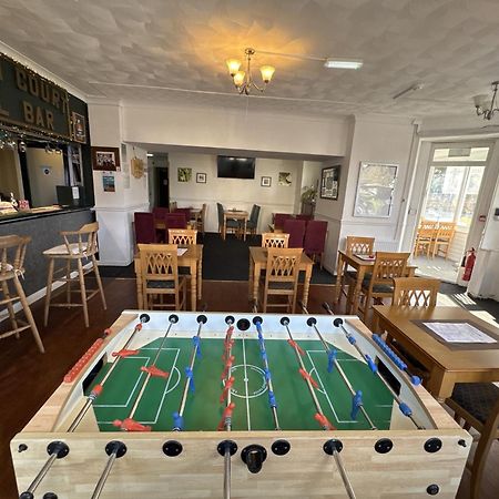 Carlton Court Hotel Eastbourne Ngoại thất bức ảnh
