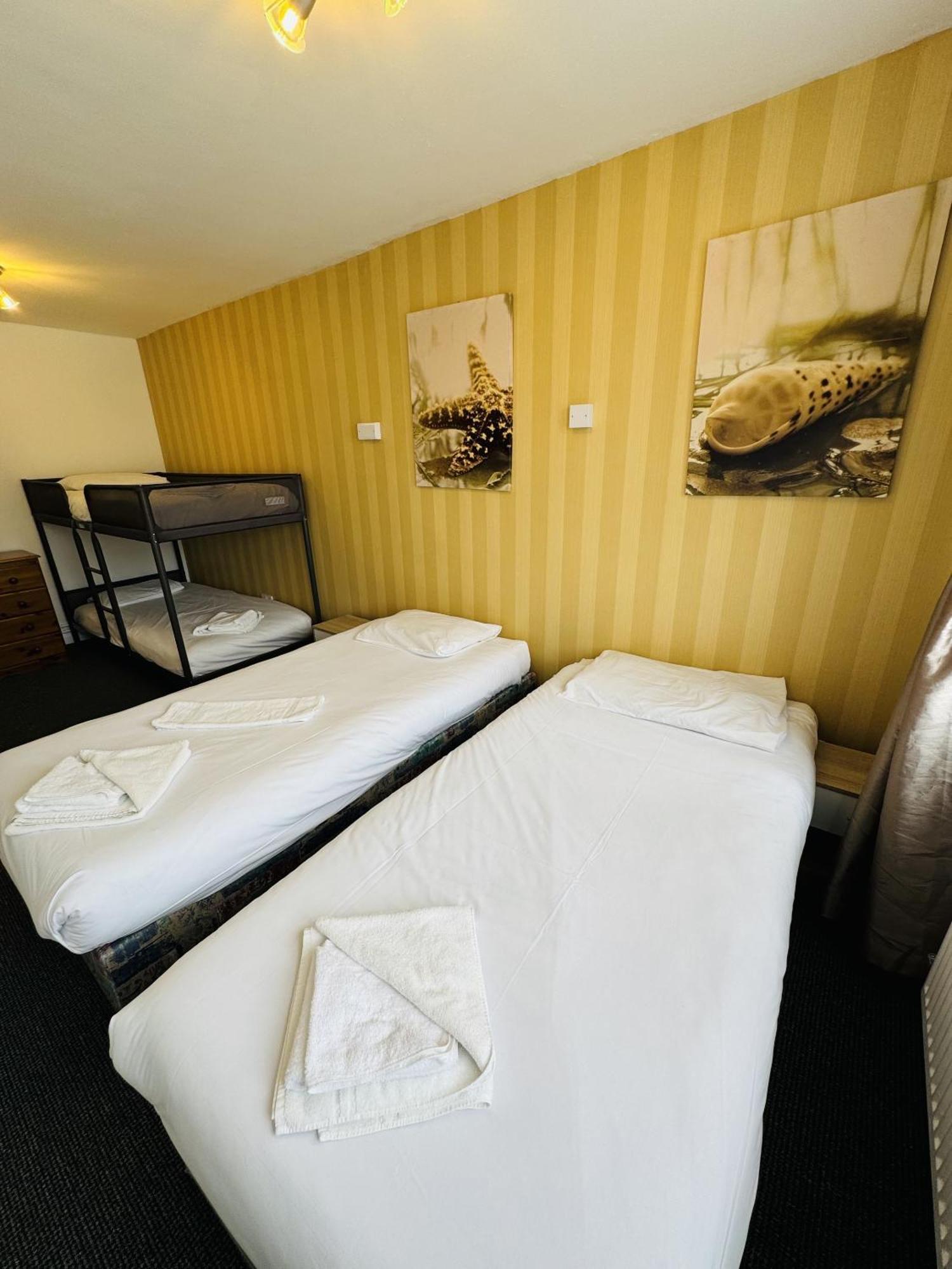 Carlton Court Hotel Eastbourne Ngoại thất bức ảnh