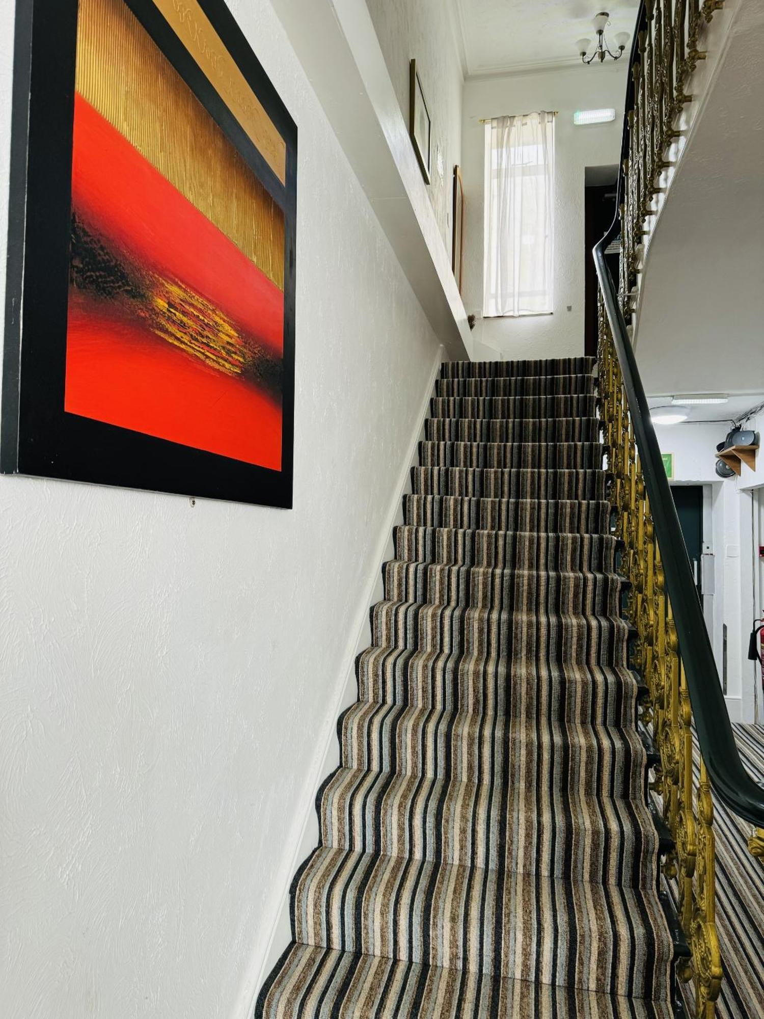 Carlton Court Hotel Eastbourne Ngoại thất bức ảnh