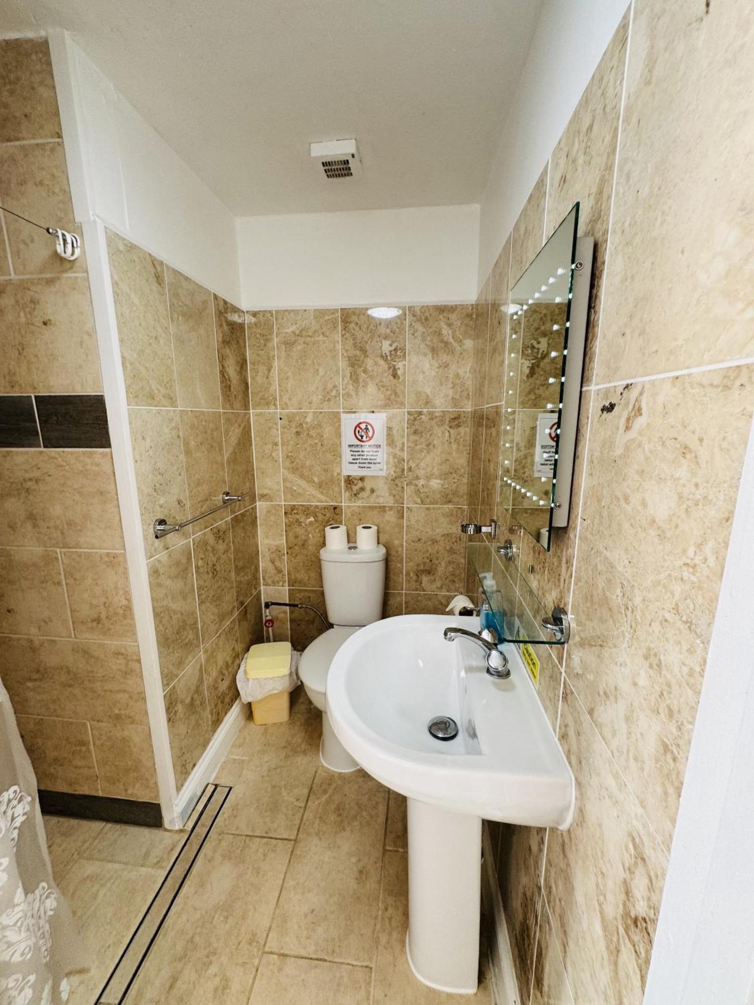 Carlton Court Hotel Eastbourne Phòng bức ảnh